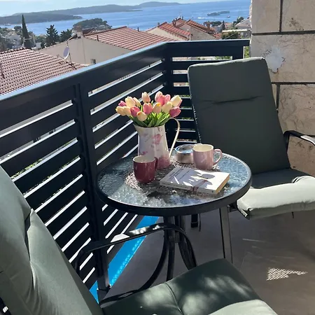 Bozo Lägenhet Hvar Town