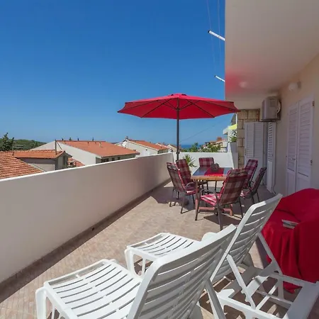 شقة Bozo هفار