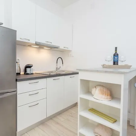 Bozo Apartment *