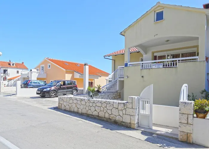 Bozo Apartment Hvar Town