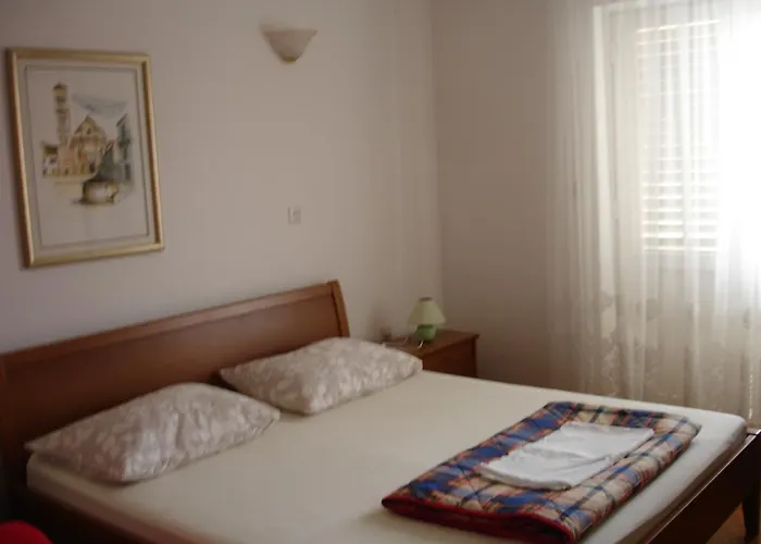 Bozo Apartment Hvar Town