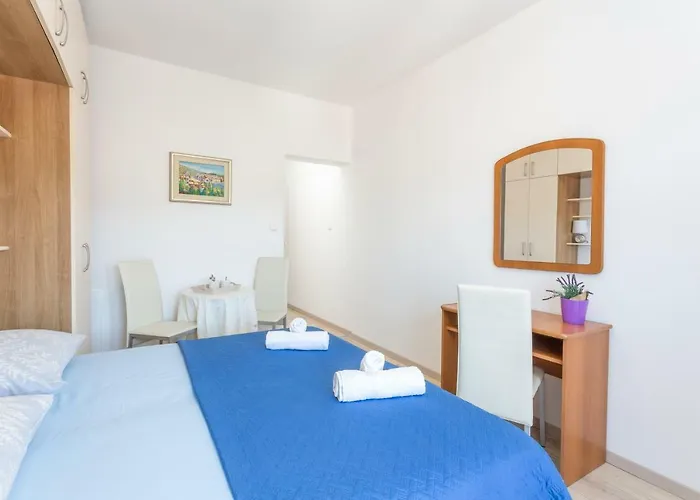 Bozo Apartment Hvar Town