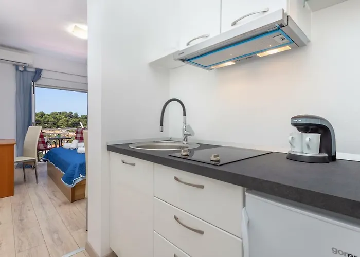 Bozo Apartment Hvar Town