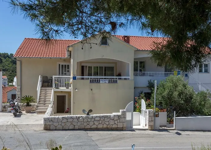 Apartment Bozo Hvar Town